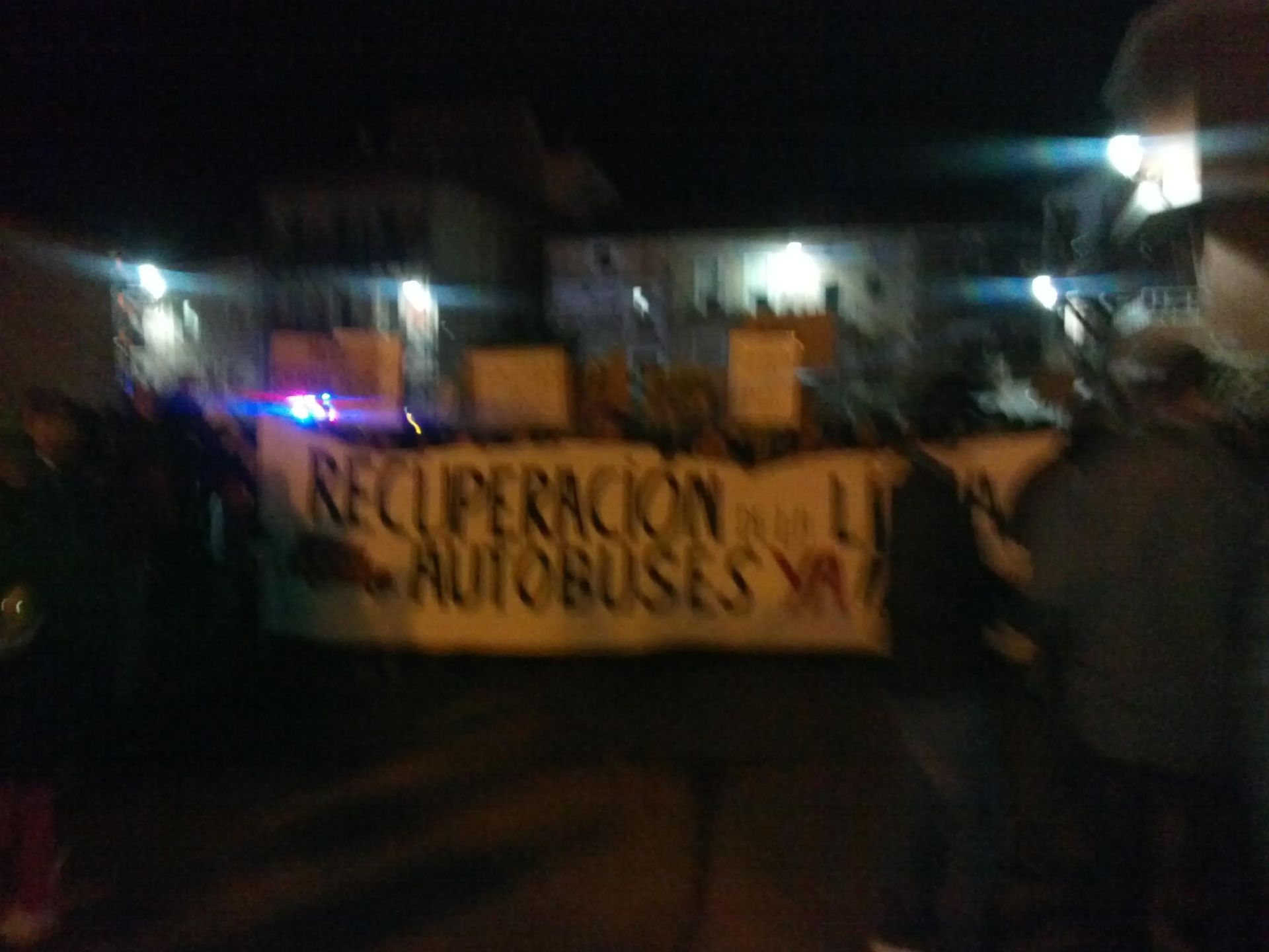 Manifestacion por mantener los Autobuses de linea.